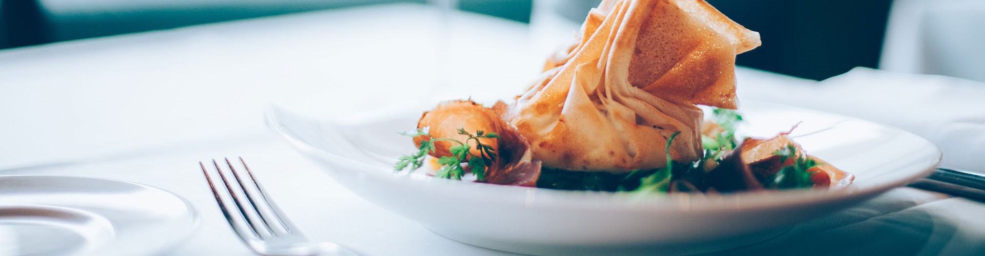 restaurant food, white table cloth