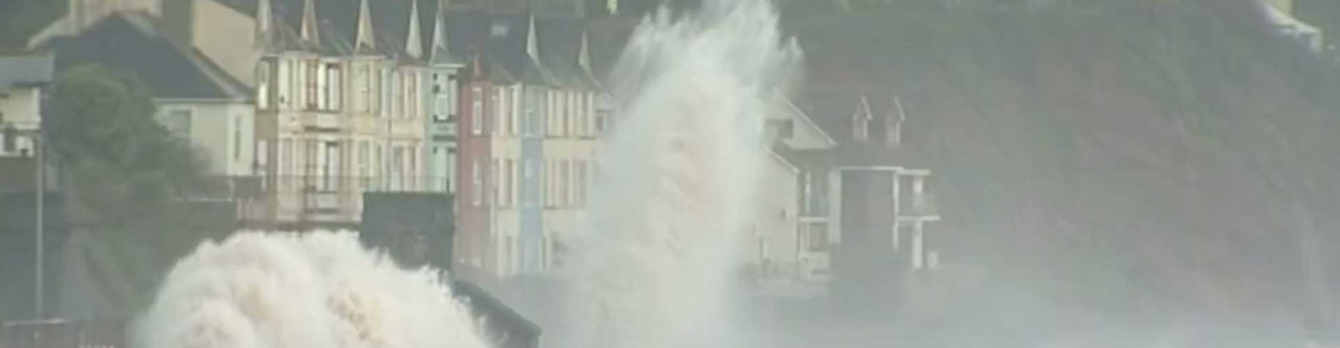 sea wall big waves crashing