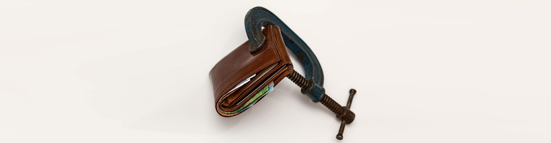 credit squeeze wallet clamp