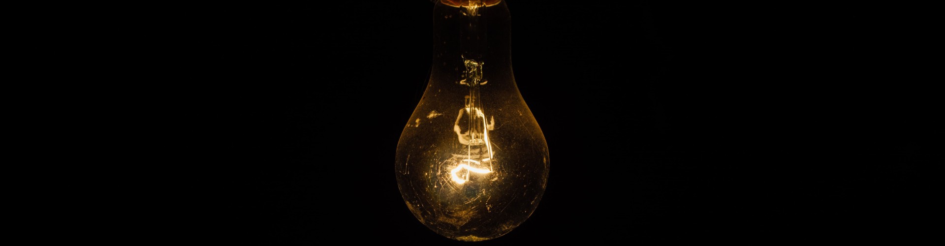 A light bulb in the dark